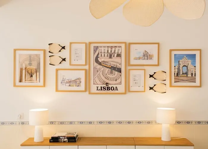 Lisbon 3 *